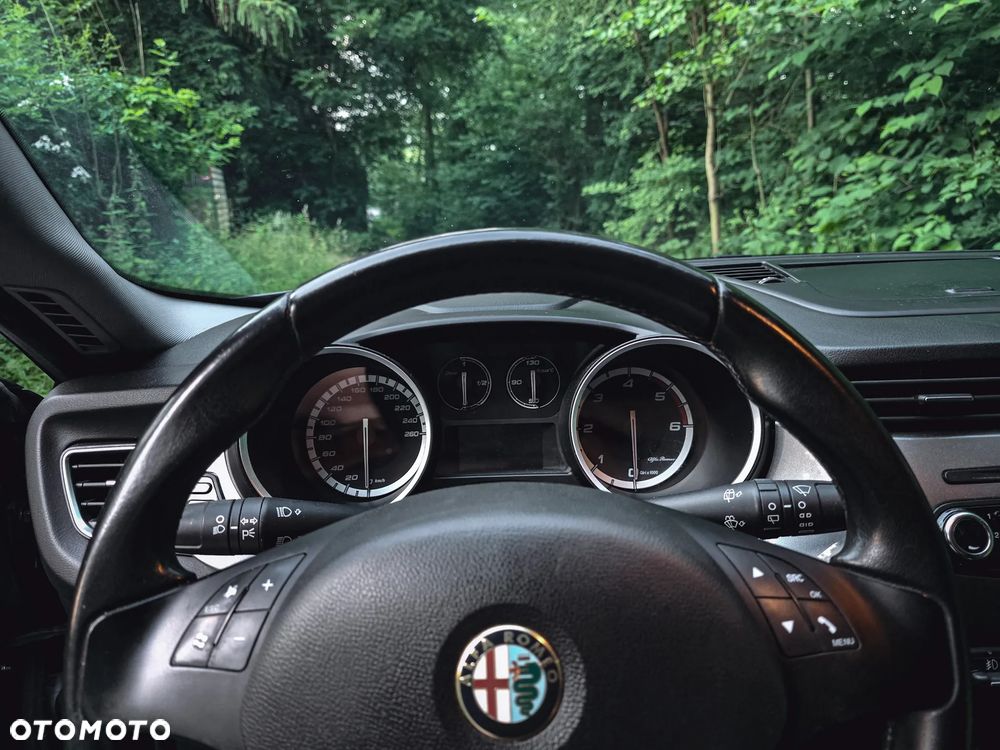 Alfa Romeo Giulietta 2.0 JTDM Distinctive - 16