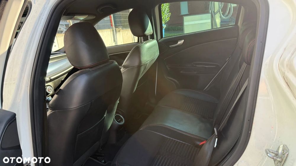 Alfa Romeo Giulietta 1750 TBi Quadrifoglio Verde - 7