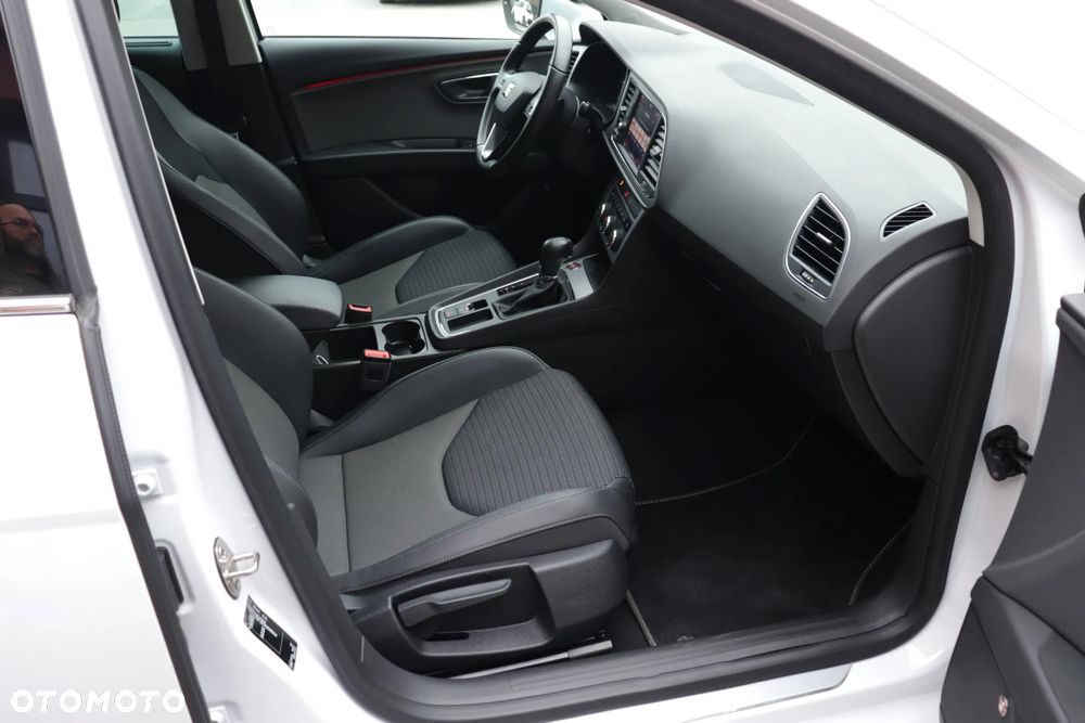 Seat Leon 2.0 TDI DSG Xcellence - 33