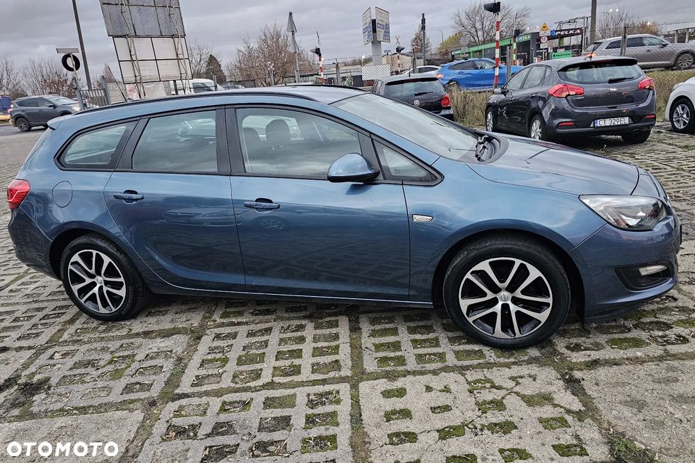Opel Astra 1.4 Turbo - 4