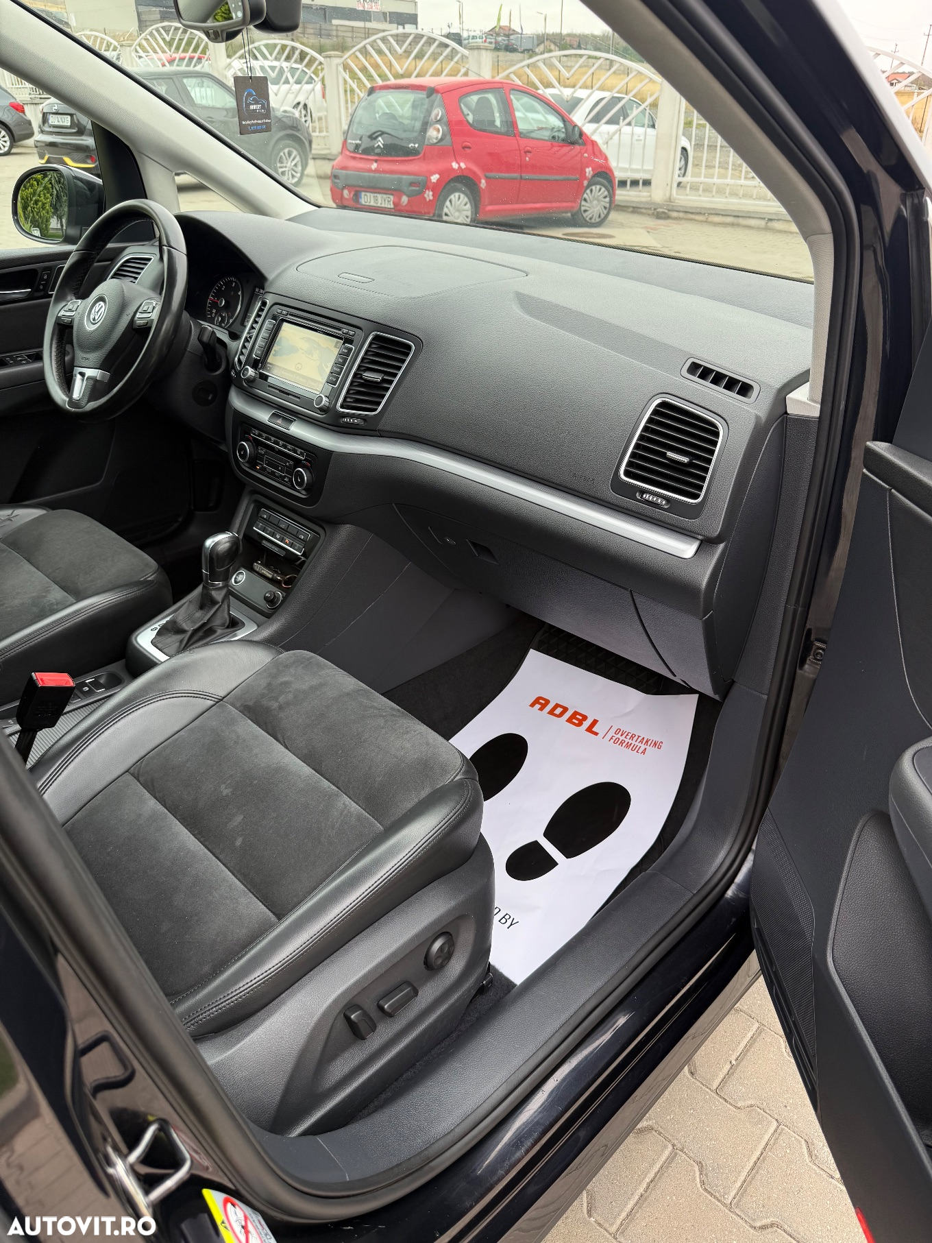 Volkswagen Sharan 2.0 TDI DSG Blue Motion Highline - 24