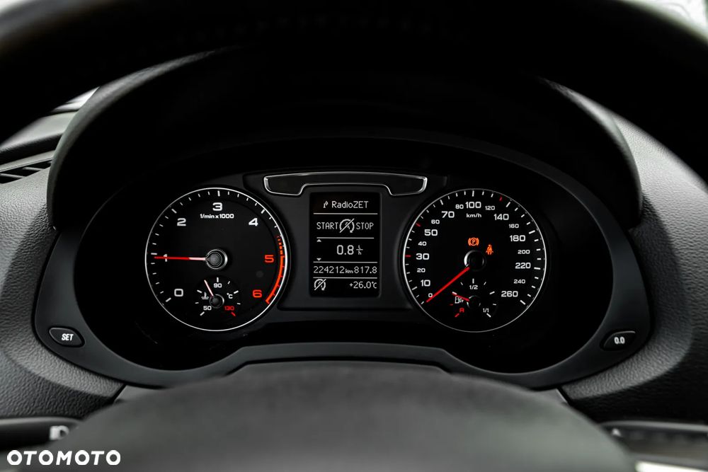 Audi Q3 2.0 TDI Design - 22