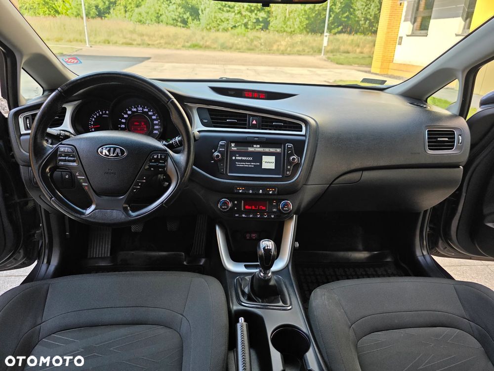 Kia Ceed 1.4 L Business Line - 18
