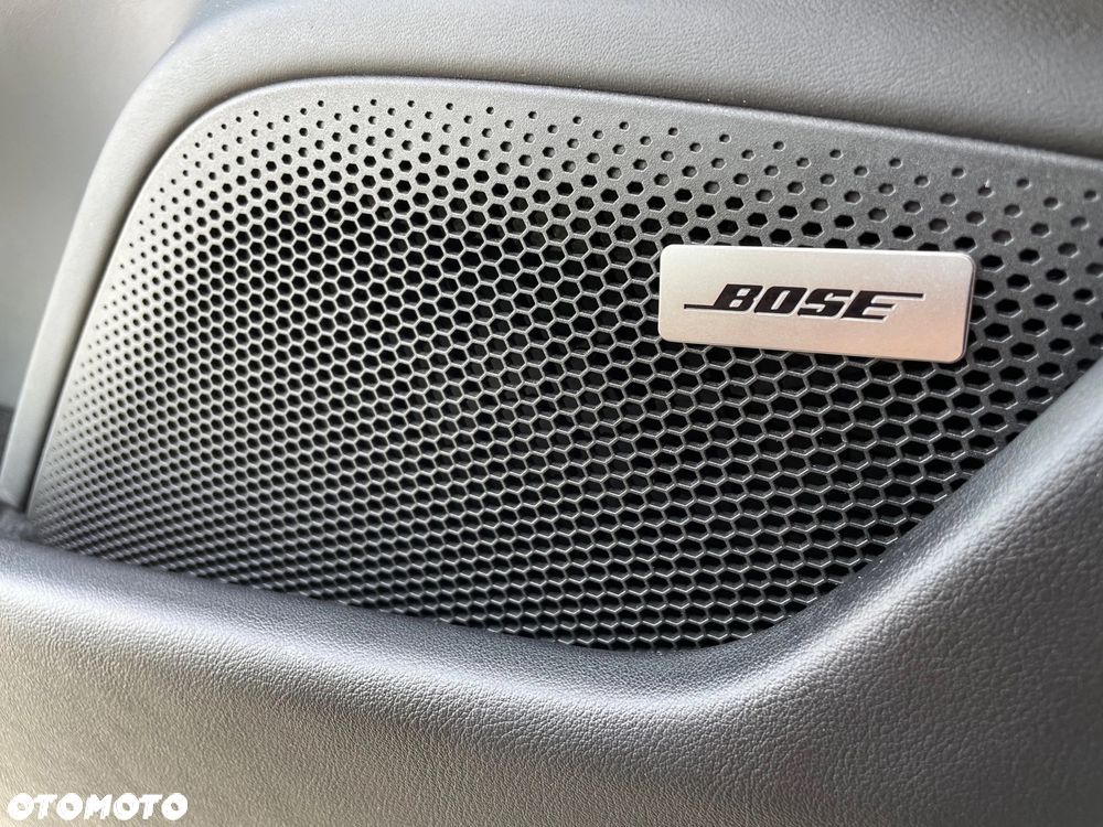 Porsche Taycan 4S Performance Plus - 37