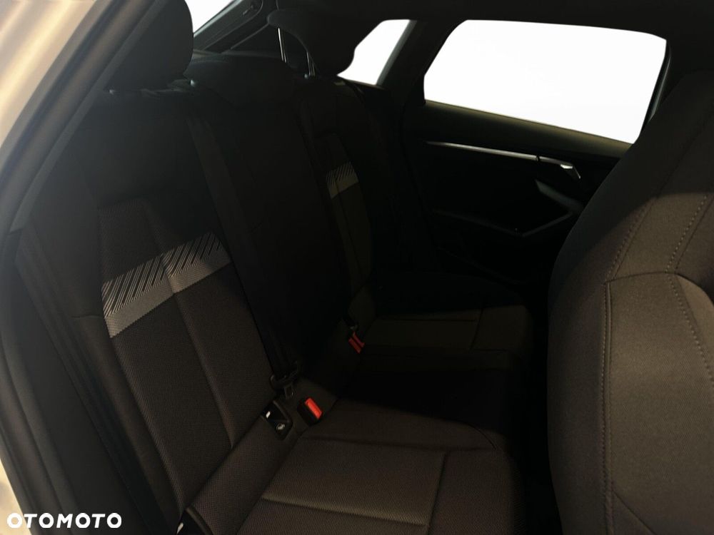 Audi A3 Sportback 35 TFSI mHEV S Line S tronic - 32