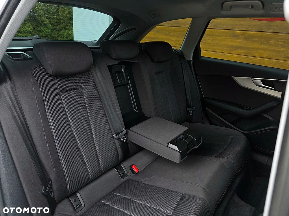 Audi A4 Avant 2.0 TDI - 35