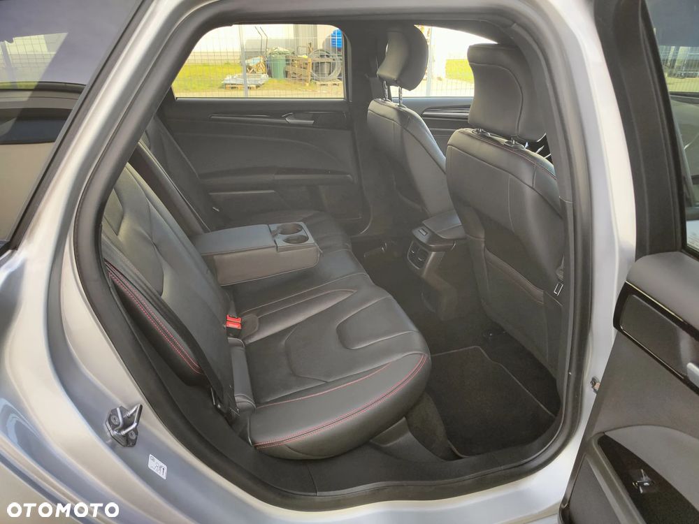 Ford Mondeo Turnier 2.0 Ti-VCT Hybrid ST-Line - 13