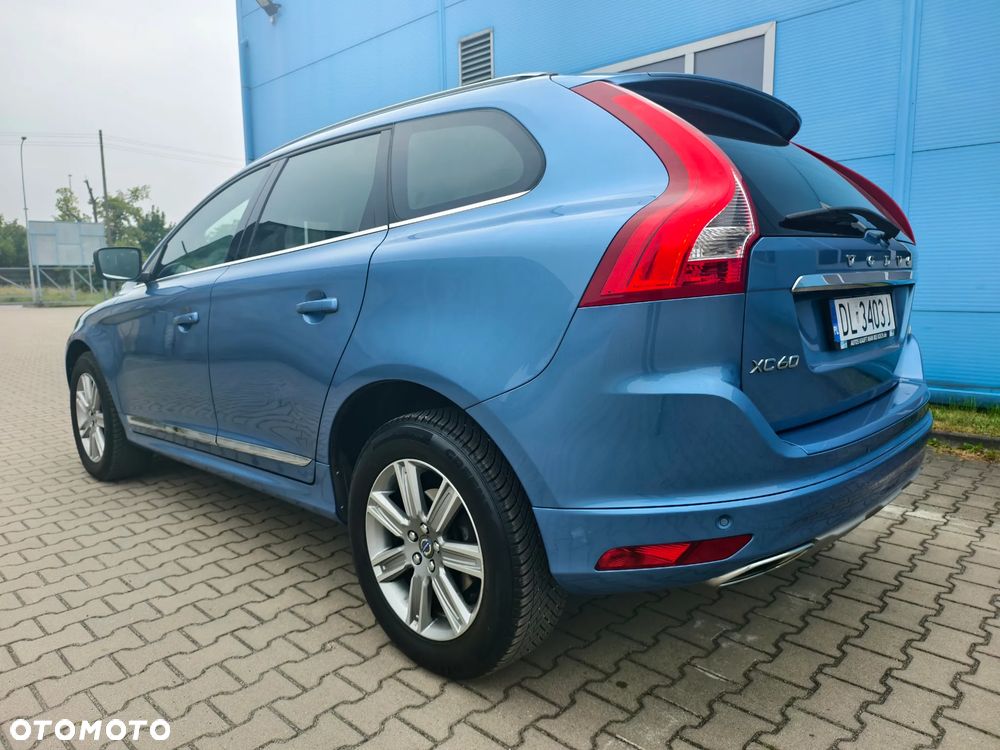 Volvo XC 60 D4 Geartronic Summum - 4