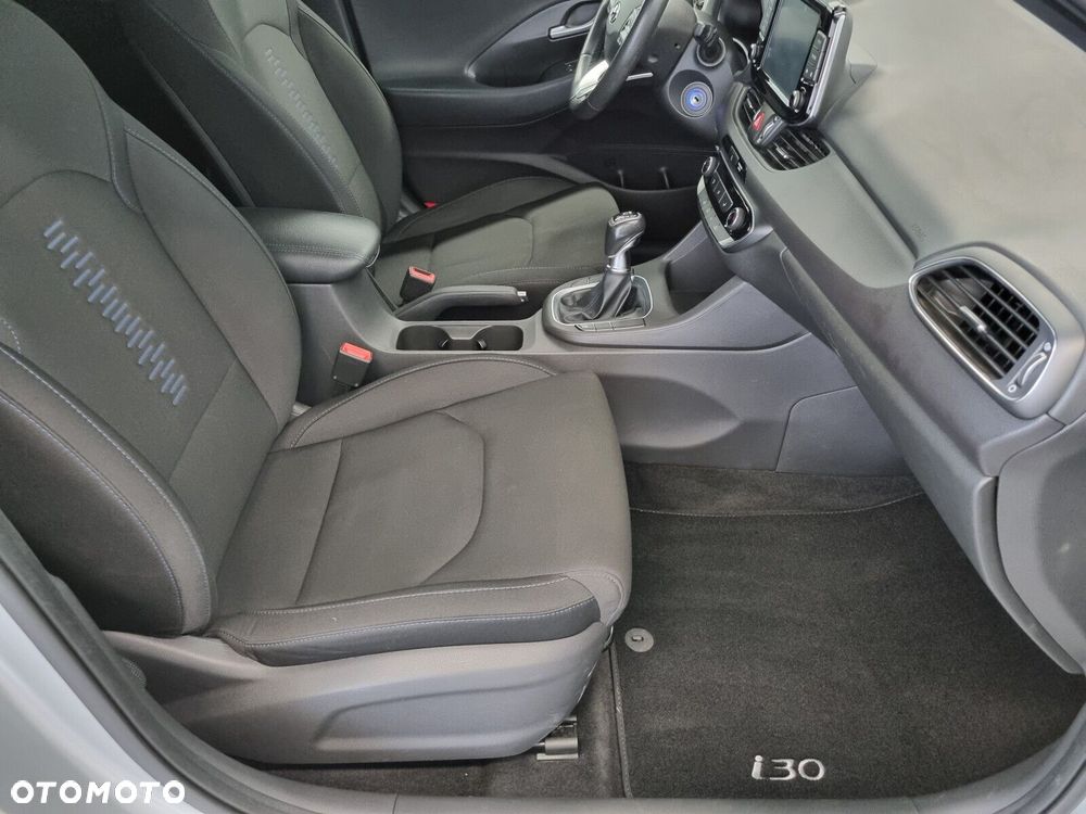 Hyundai i30 1.4 GO - 10