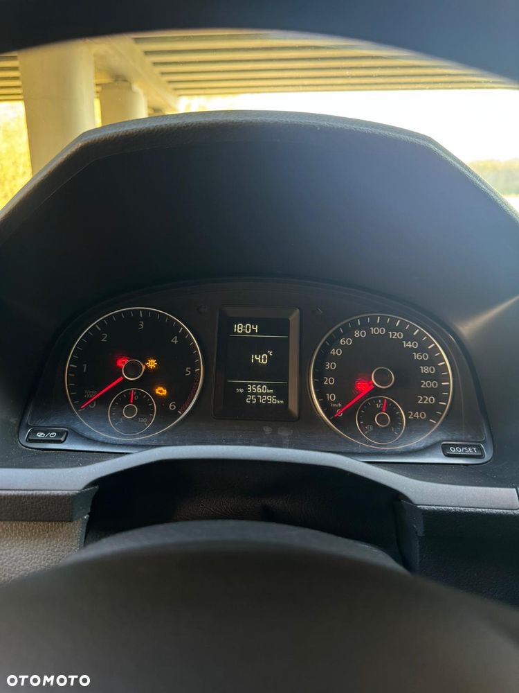 Volkswagen Caddy - 12