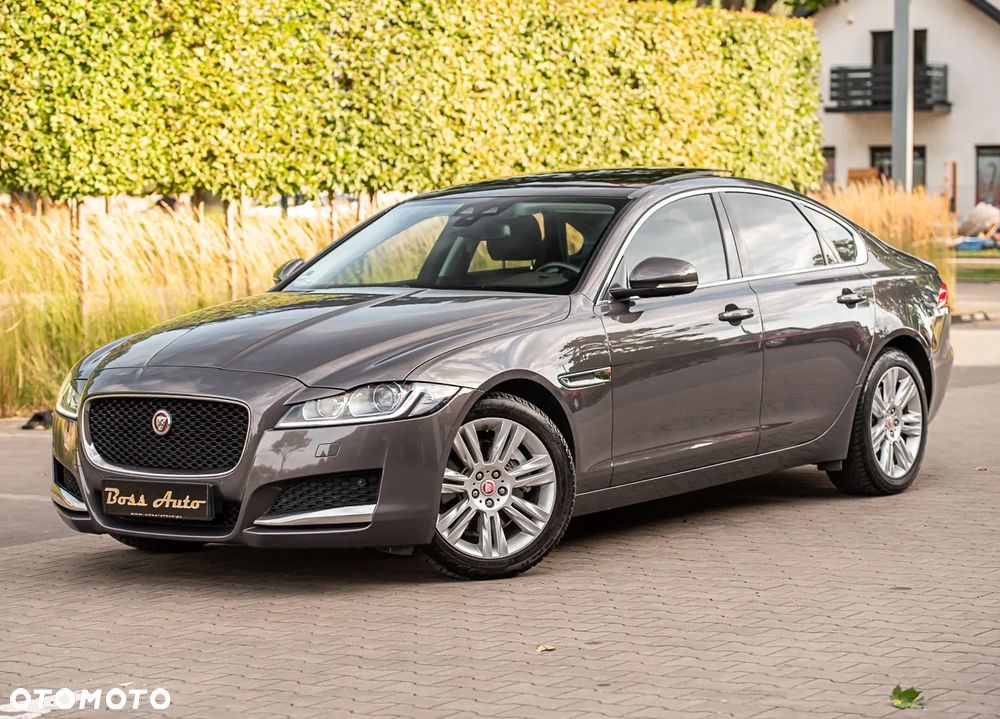 Jaguar XF ver-20d-sportbrake-portfolio - 6