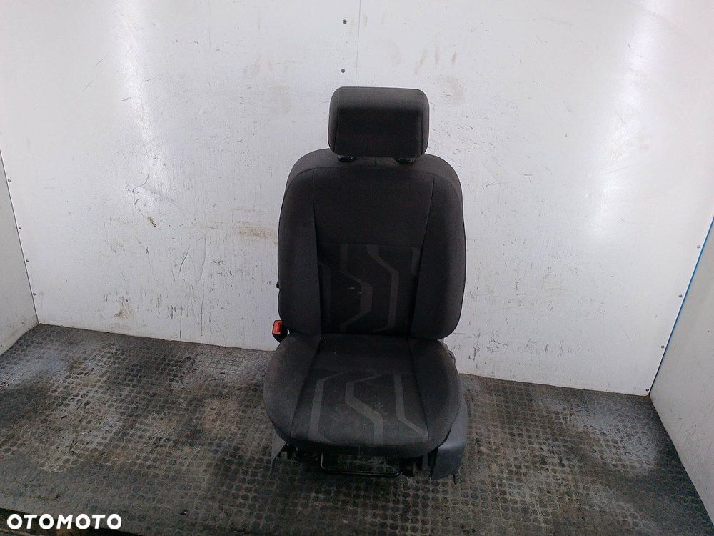 FOTEL LEWY KIEROWCY FORD TRANSIT CONNECT II - 2