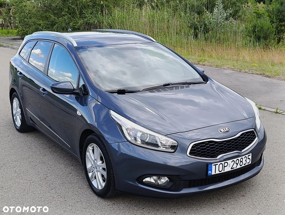 Kia Ceed 1.6 GDI Dream Team Edition - 5