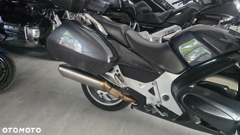Honda ST - 23