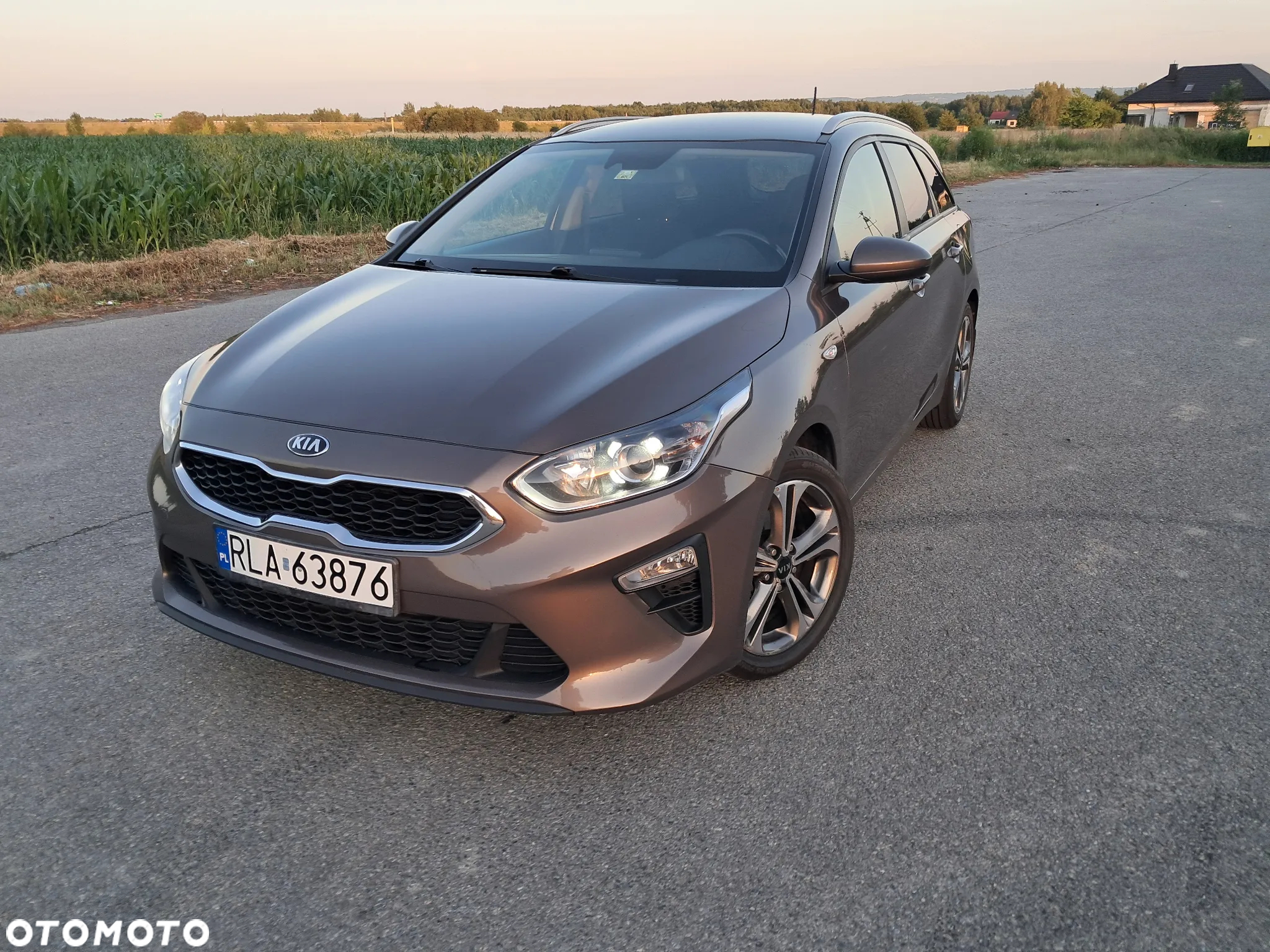 Kia Ceed 1.6 CRDi SCR M - 2