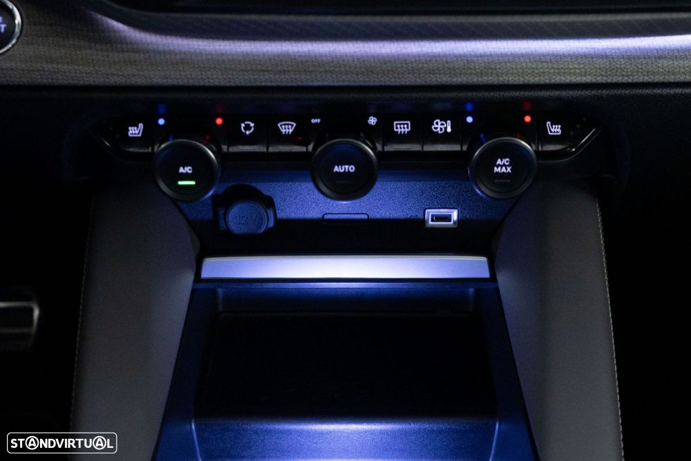 Citroën C5 X 1.6 Hybrid Shine Pack e-EAT8 - 29