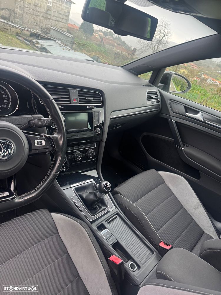 VW Golf 2.0 TSi R - 7