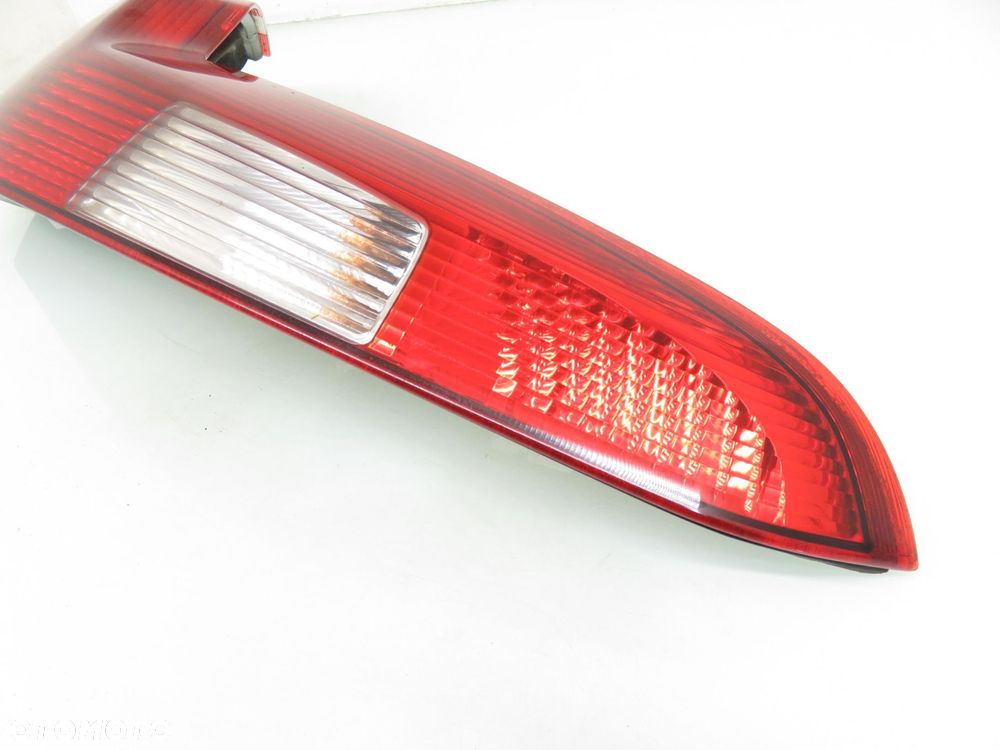 LAMPA LEWA TYLNA VOLVO V50 (MW) 30698918 - 5