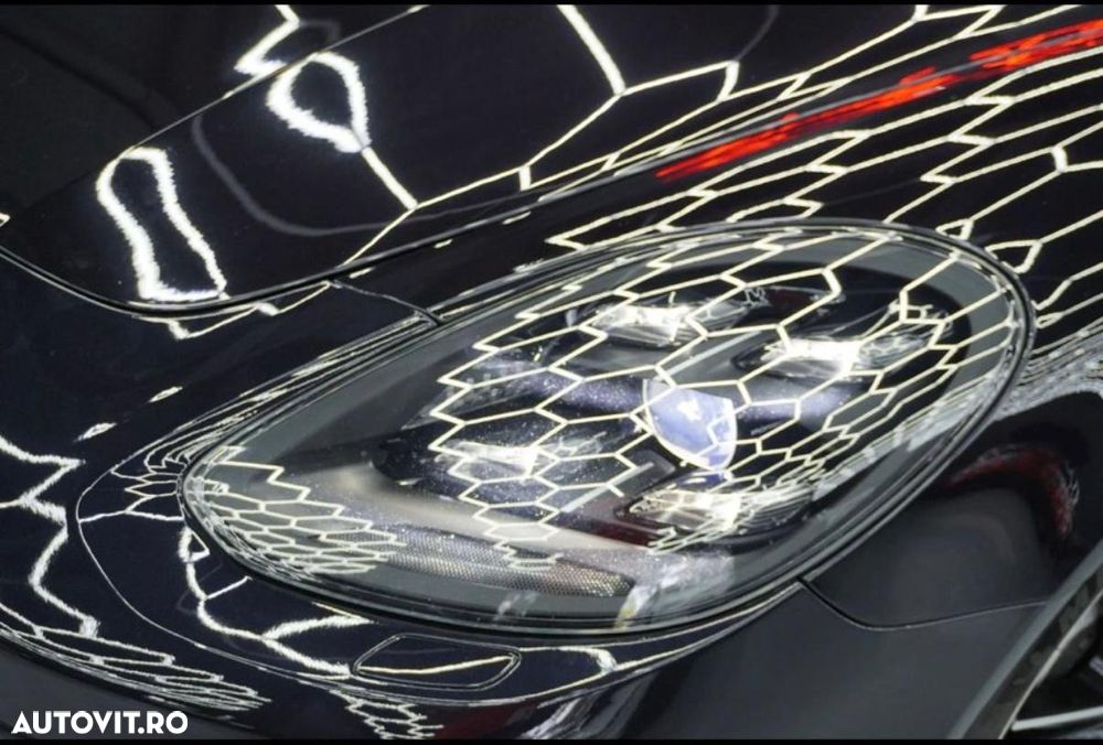 Porsche Panamera 4 E-Hybrid - 15