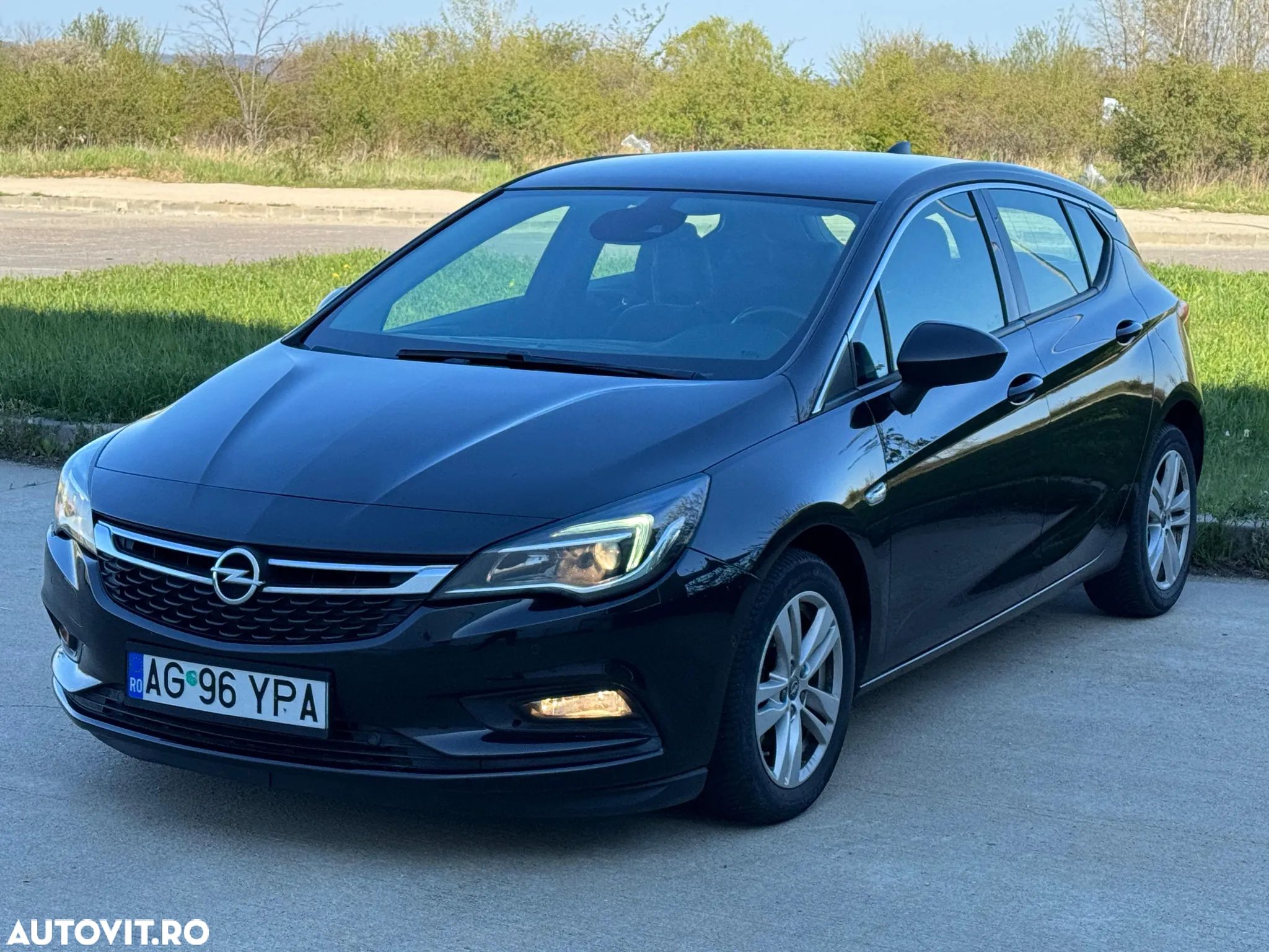 Opel Astra 1.6 CDTI ECOTEC ECOFlex Start/Stop Dynamic - 1
