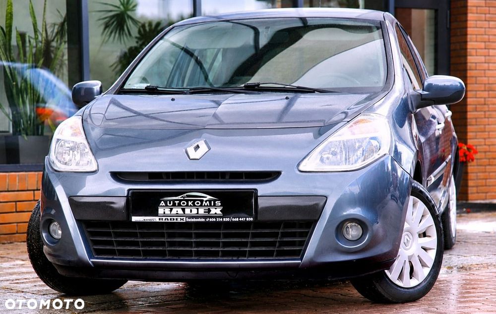 Renault Clio - 17