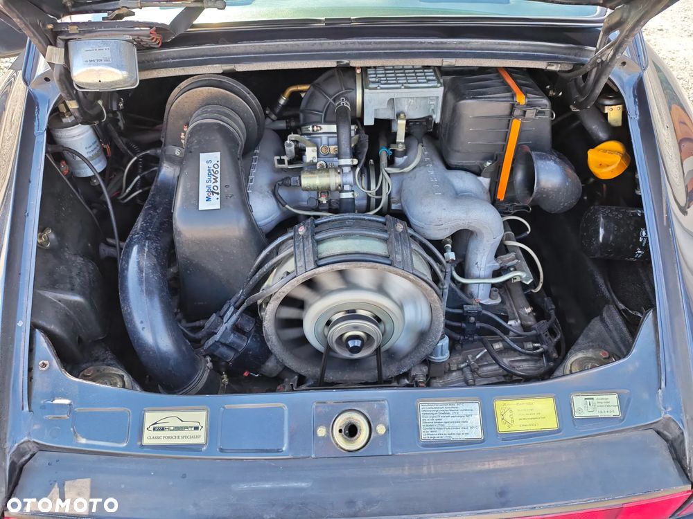 Porsche 911 - 24