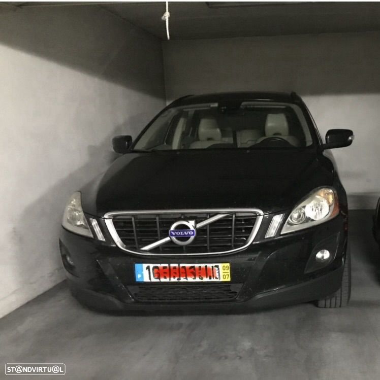 Volvo XC 60 2.4 D5 R-Design AWD Start/Stop - 1