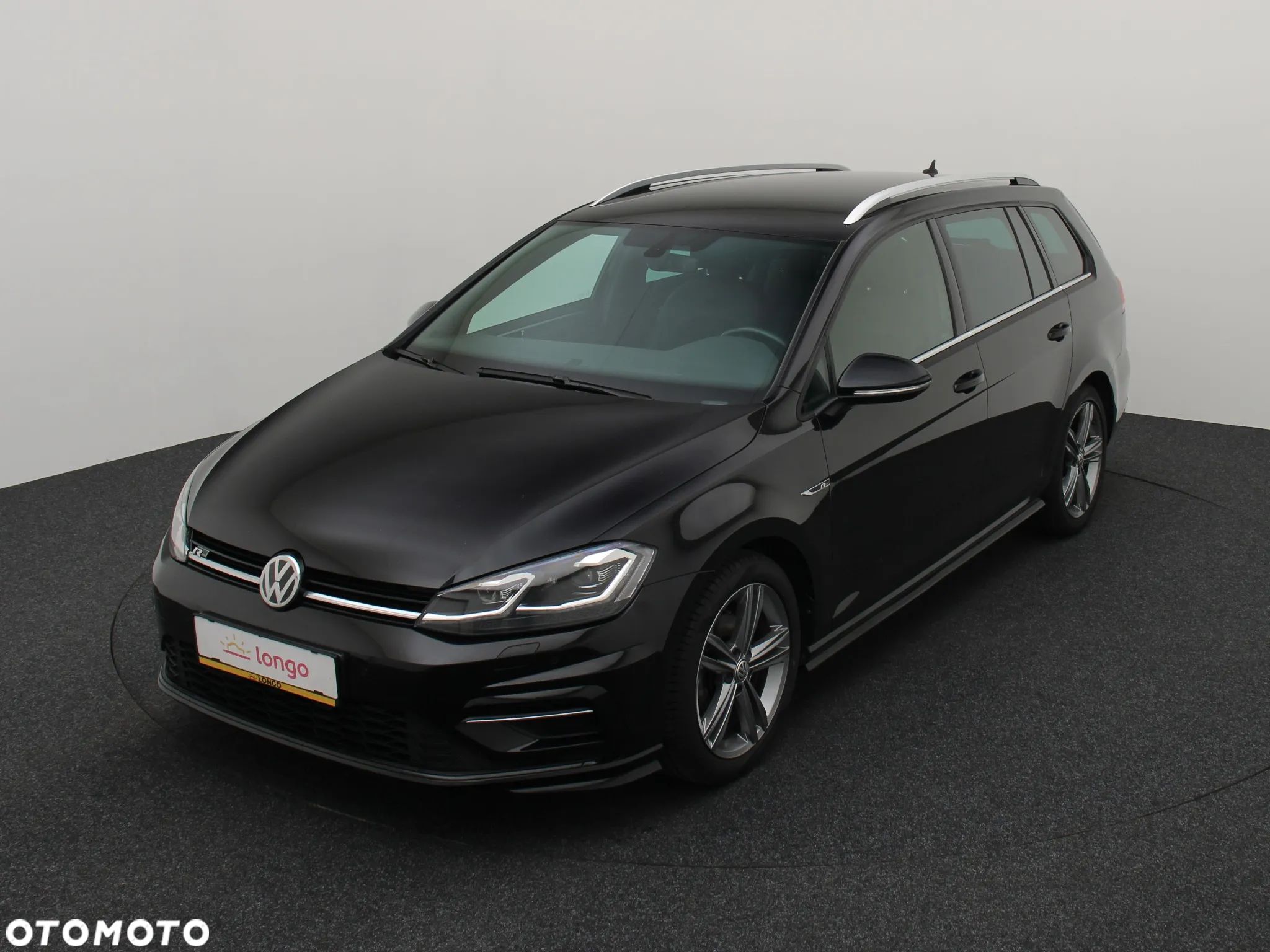 Volkswagen Golf 1.5 eTSI OPF DSG R-Line - 1