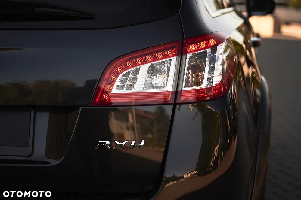 Peugeot 508 RXH Hybrid4 - 11