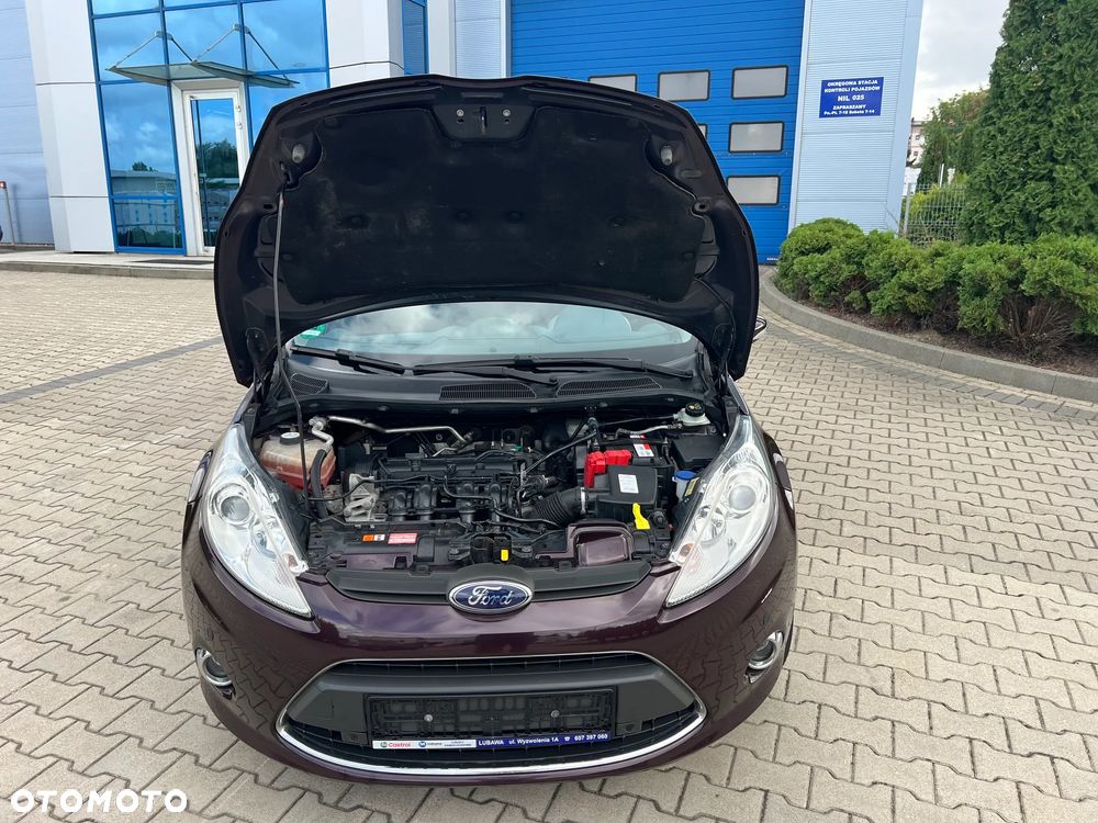 Ford Fiesta 1.25 Celebration - 16