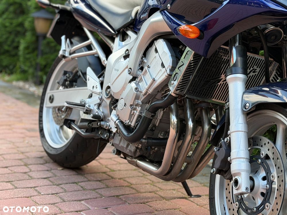 Yamaha FZ6 - 12