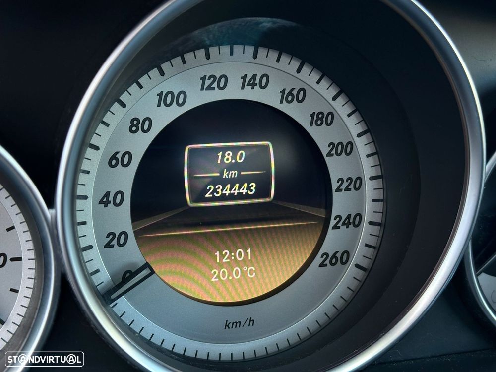Mercedes-Benz C 220 CDI BE - 9