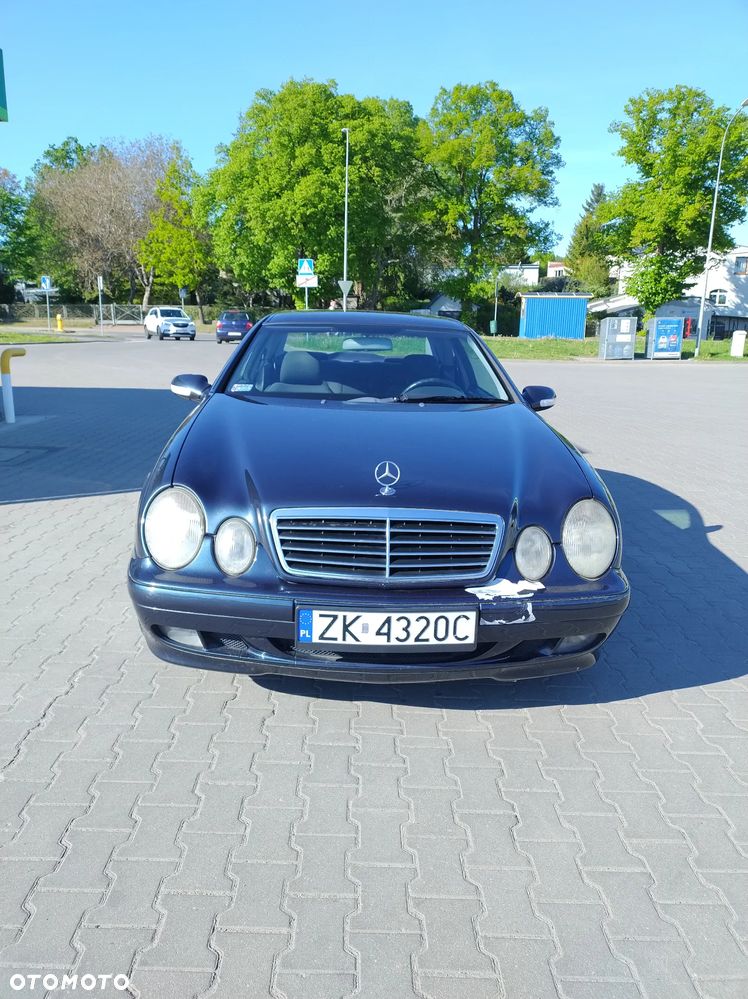 Mercedes-Benz CLK - 2