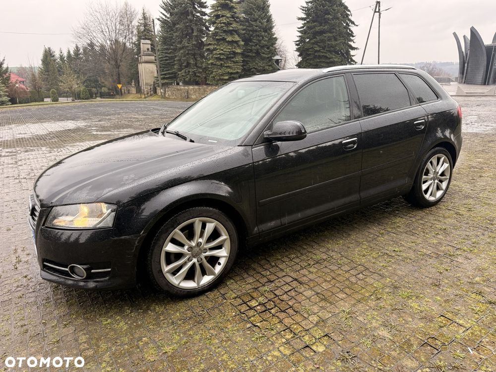 Audi A3 Sportback - 4