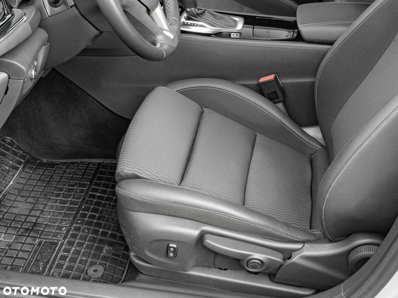 Opel Insignia 1.5 T GPF Elite S&S - 13