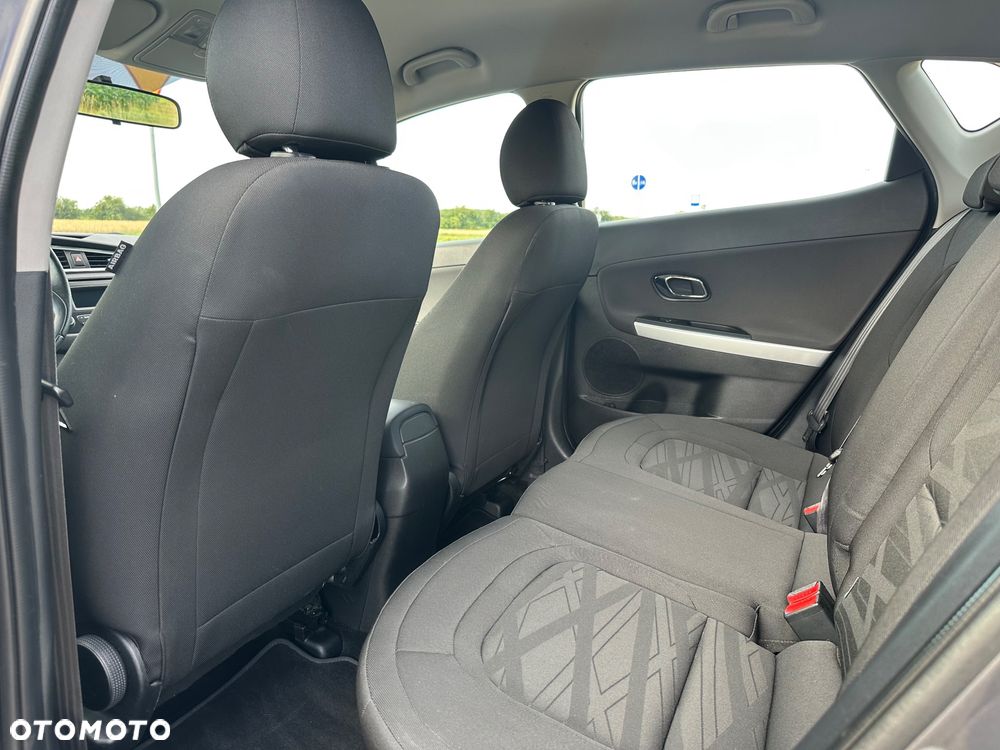 Kia Ceed 1.4 M - 11