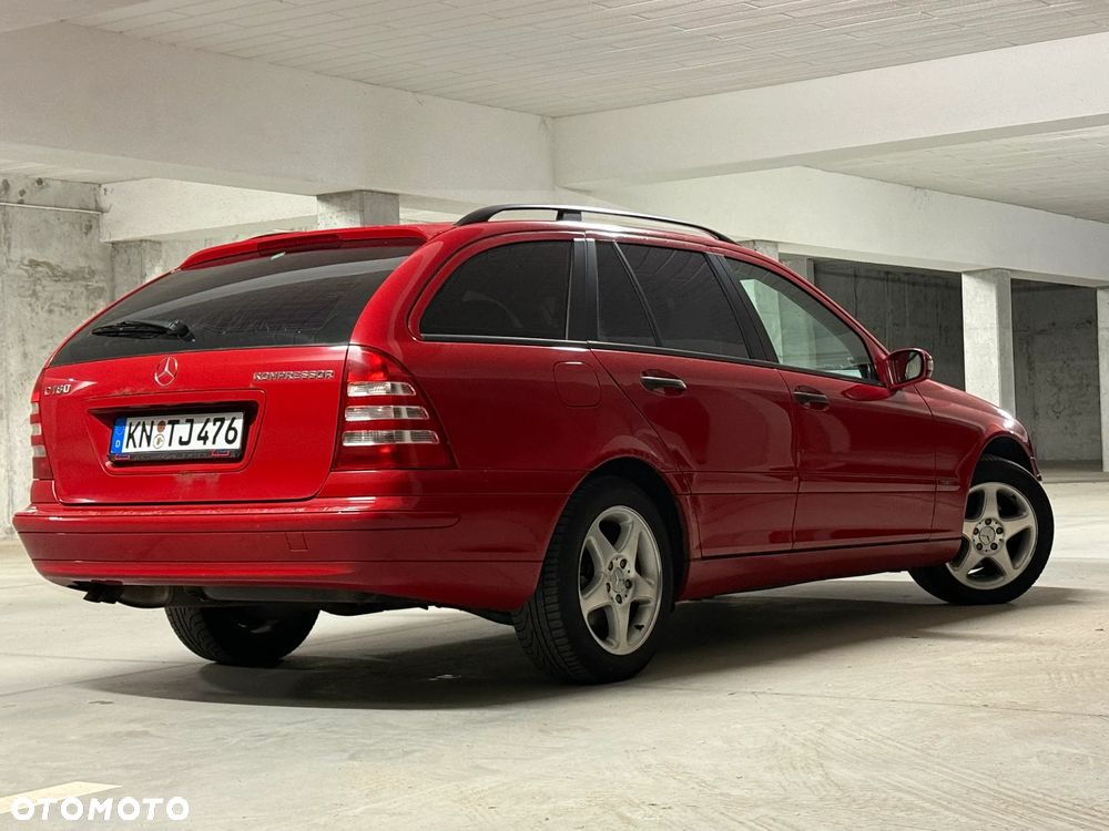 Mercedes-Benz Klasa C 180 T Kompressor Classic - 5
