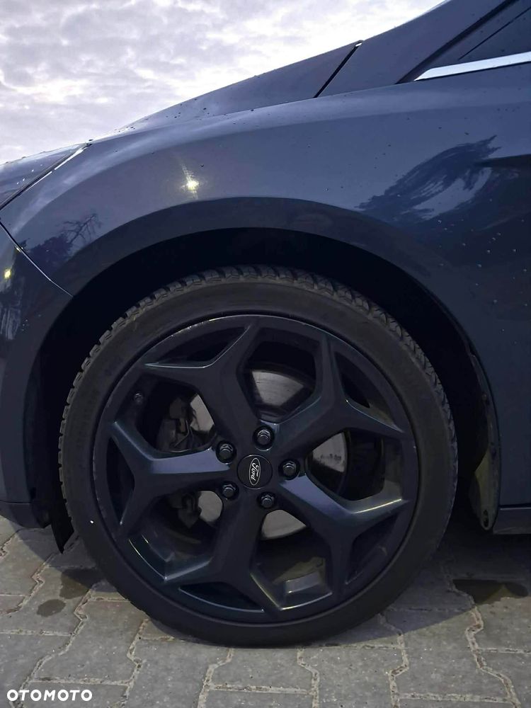 Ford Focus 1.6 EcoBoost Trend - 9