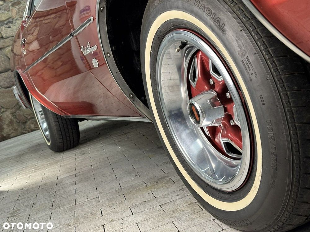 Oldsmobile Cutlass - 36