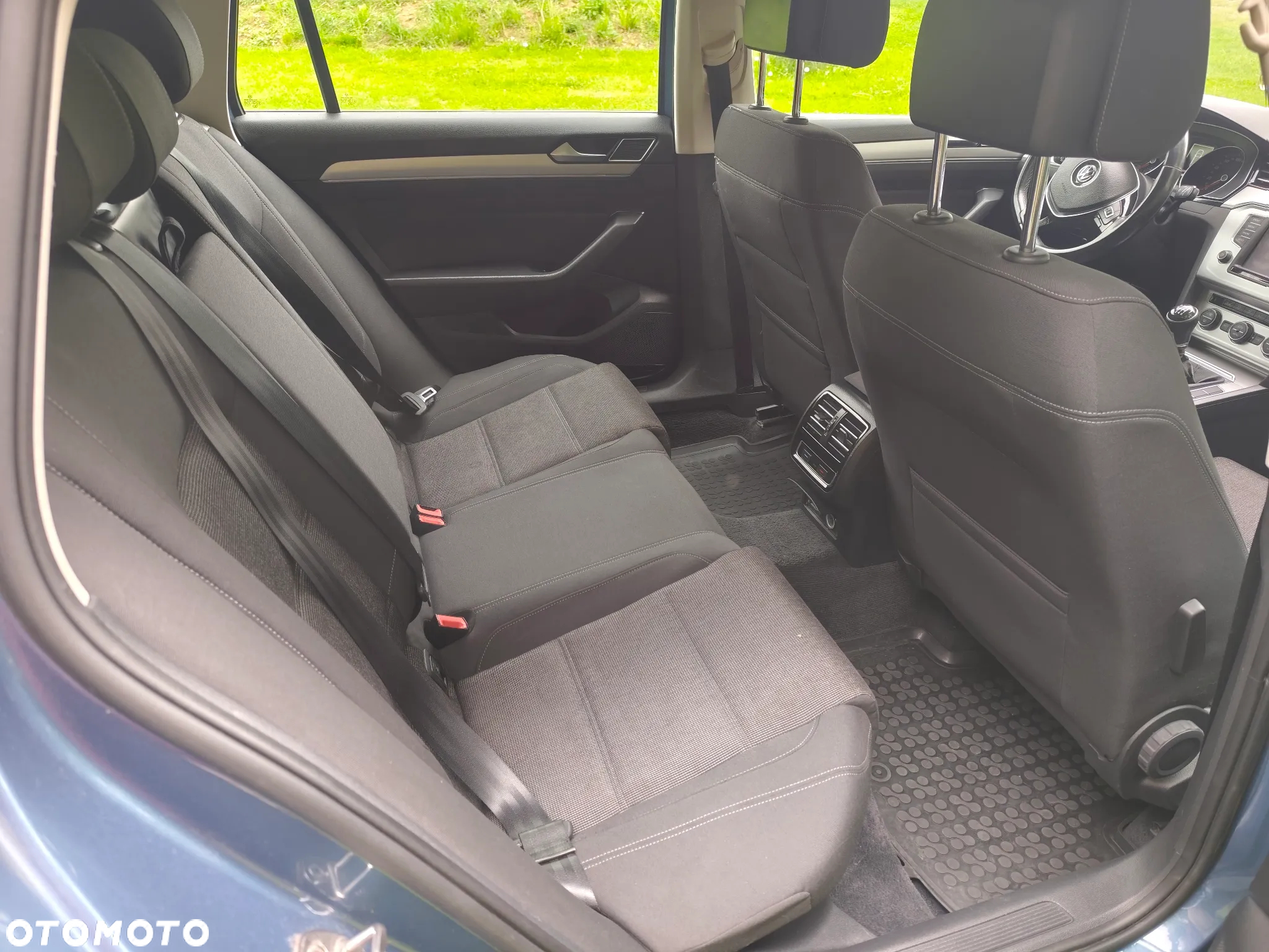 Volkswagen Passat 2.0 TDI BMT Comfortline - 12