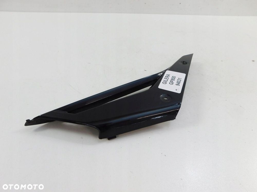 GILERA GP 800 WYPEŁNIENIE LEWE - 4