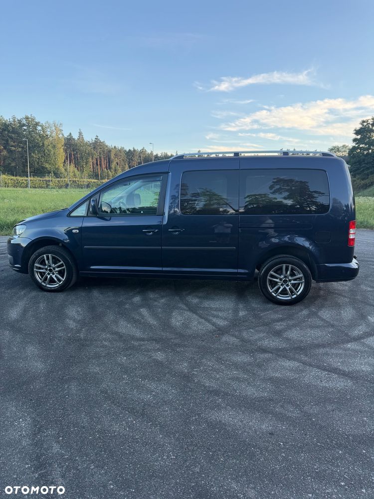 Volkswagen Caddy Maxi Highline DSG - 4