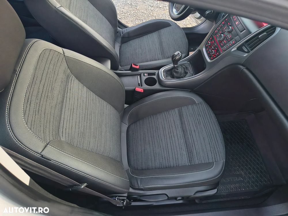 Opel Astra 1.6 CDTI ECOTEC Start/Stop Dynamic - 17