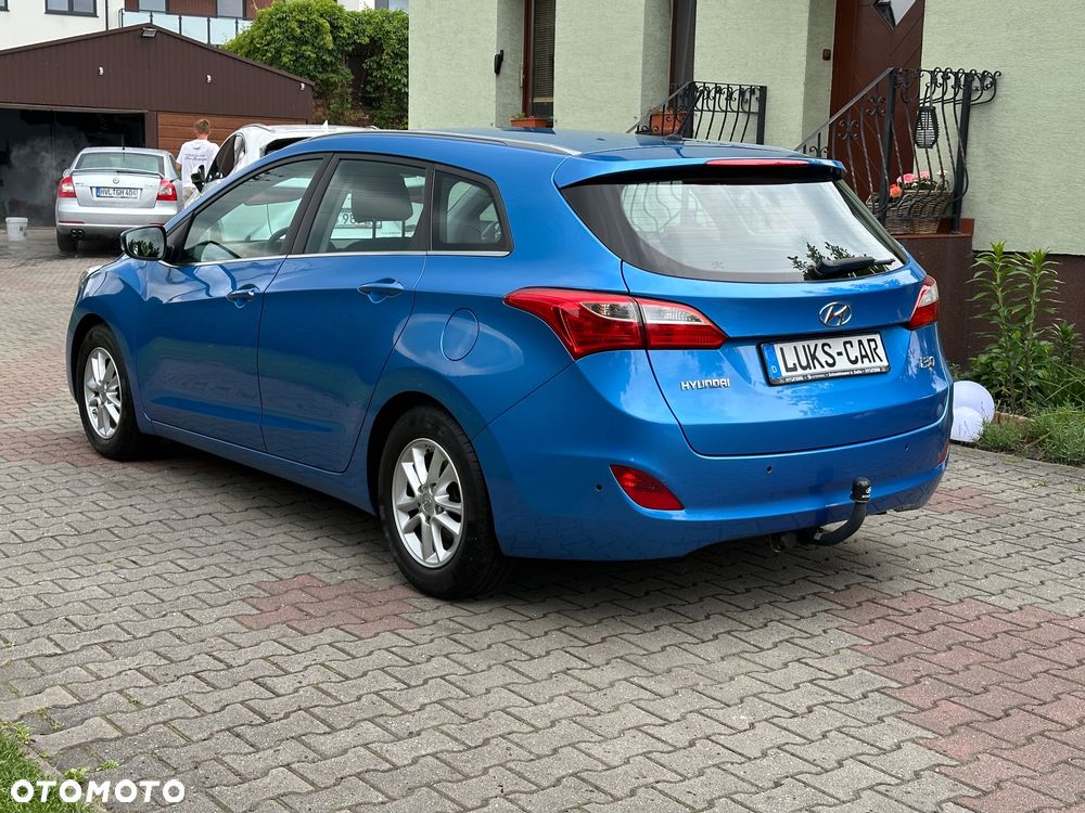 Hyundai i30 Kombi 1.6 GDi DCT Premium - 3