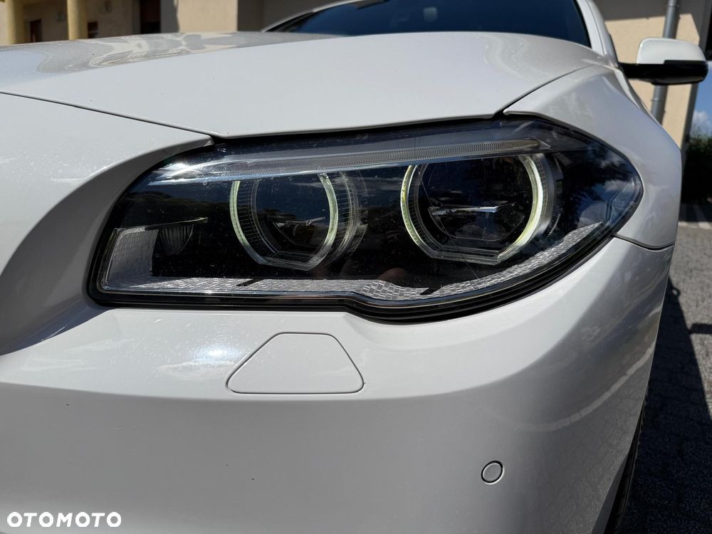 BMW Seria 5 520d M Sport Edition - 12