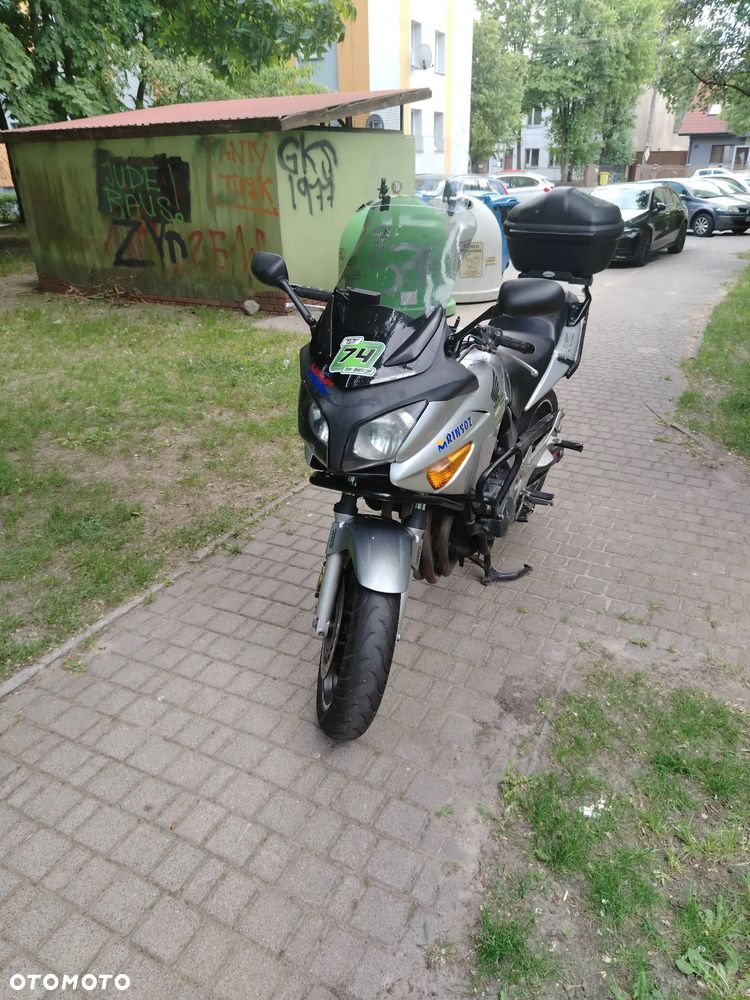 Honda CBF - 3