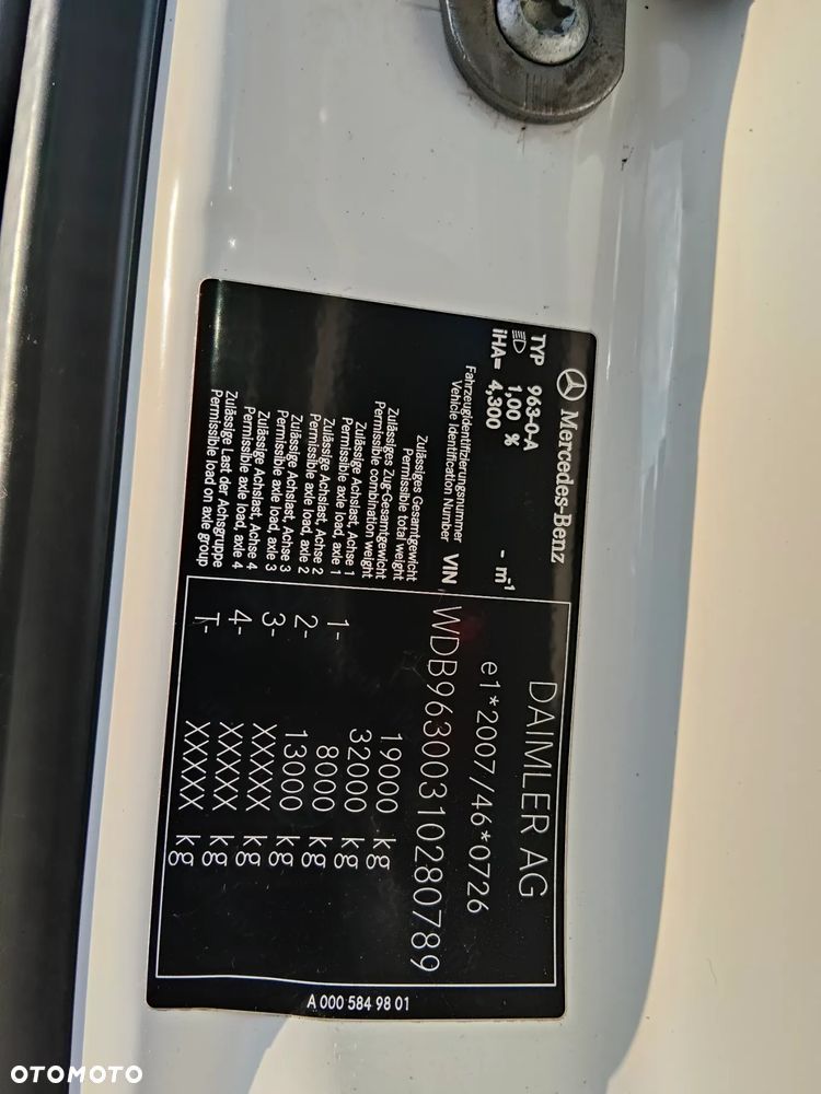 Mercedes-Benz Antos - 20