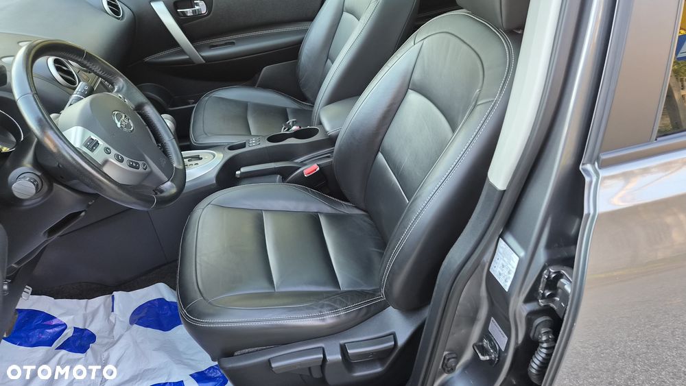 Nissan Qashqai 2.0 CVT lounge - 16