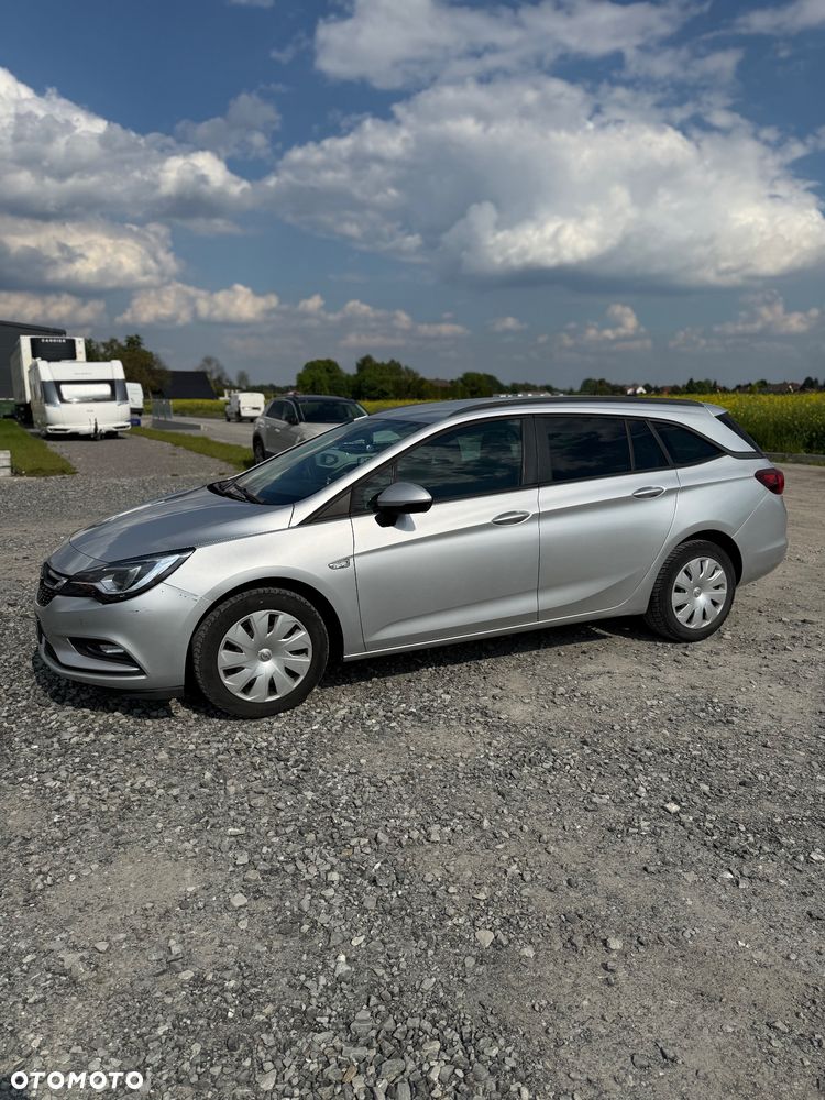 Opel Astra 1.6 D Start/Stop 120 Jahre - 3