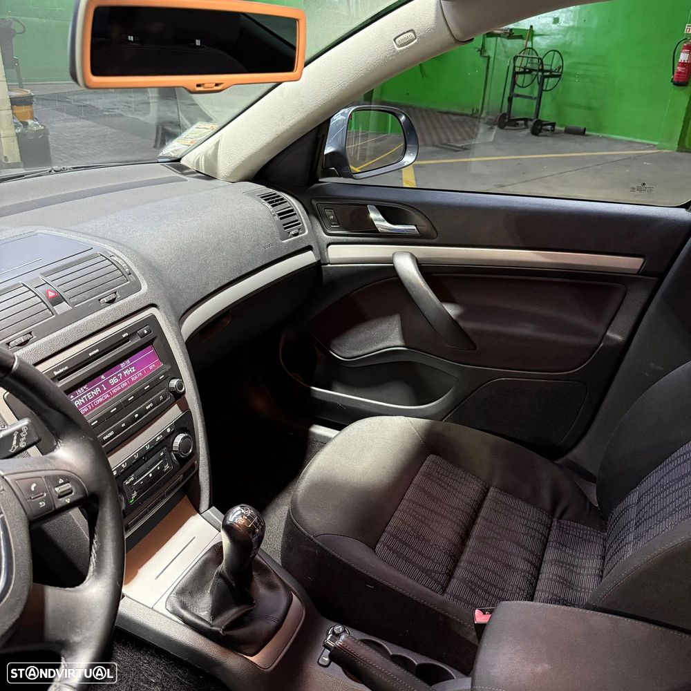 Skoda Octavia Break 1.2 TSi Sportline - 7